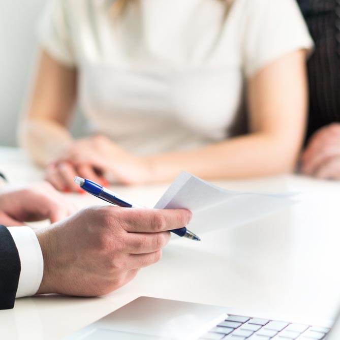 Injury Lawyer Free Consultation